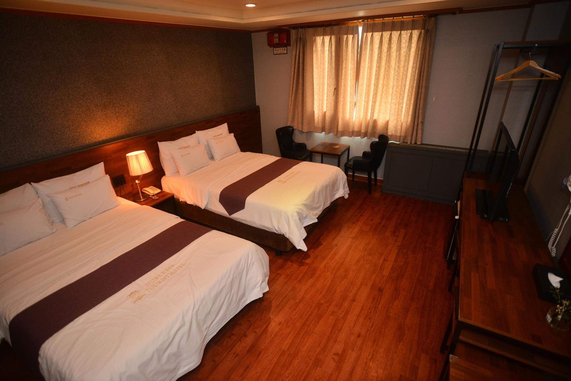 Noblesse Tourist Hotel Сеул Экстерьер фото