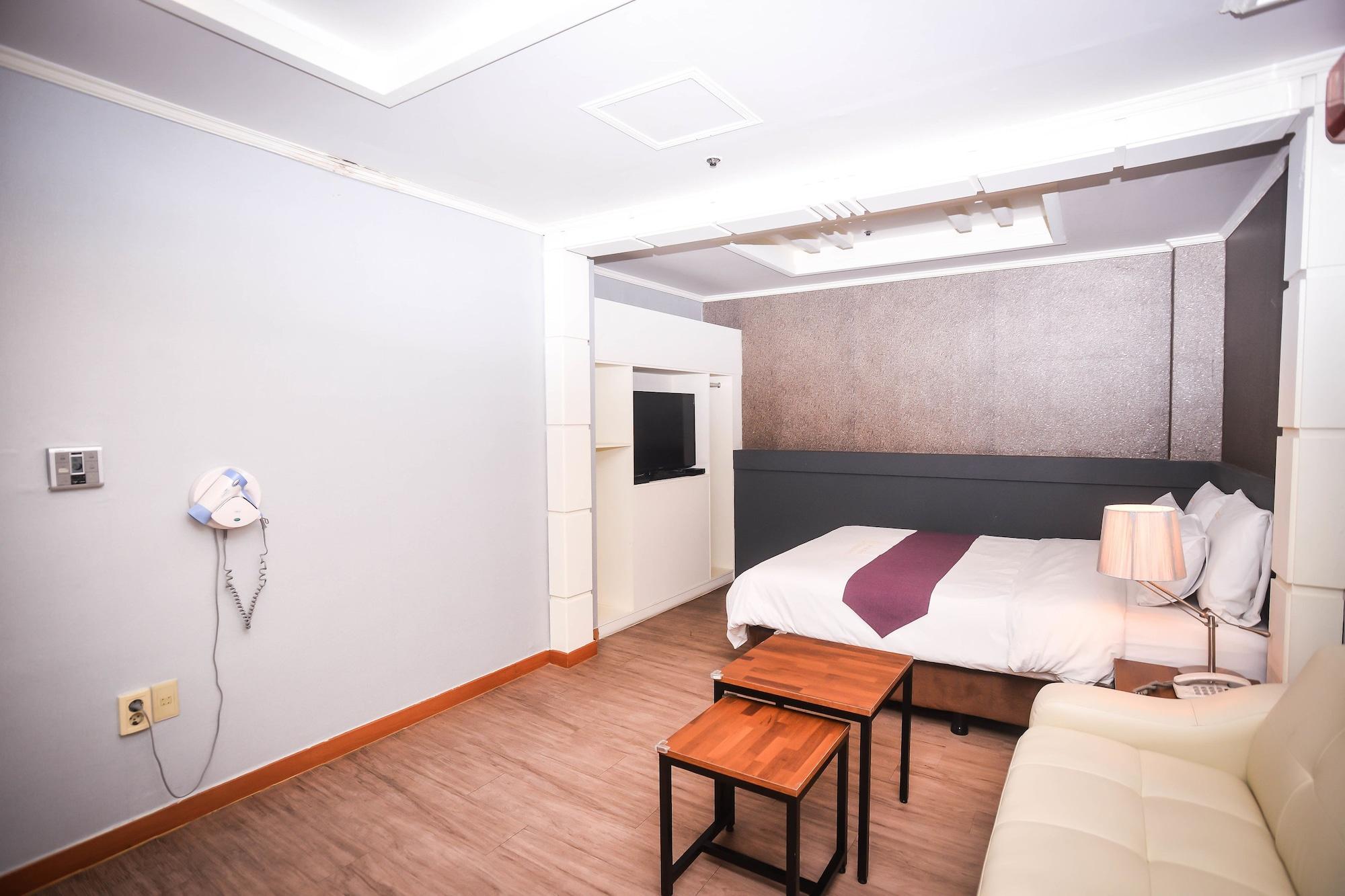 Noblesse Tourist Hotel Сеул Экстерьер фото