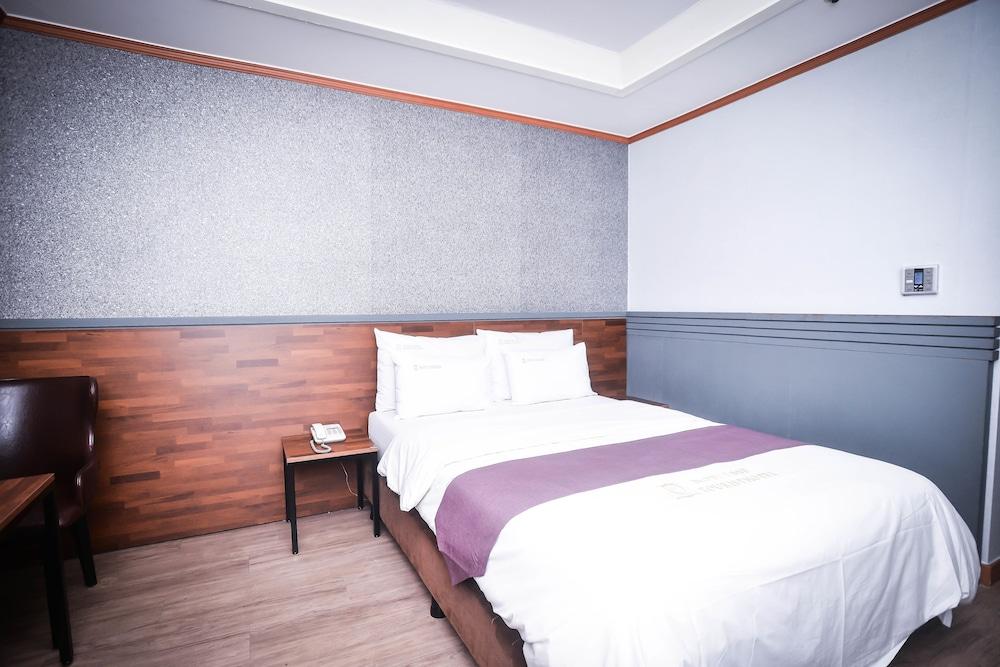 Noblesse Tourist Hotel Сеул Экстерьер фото