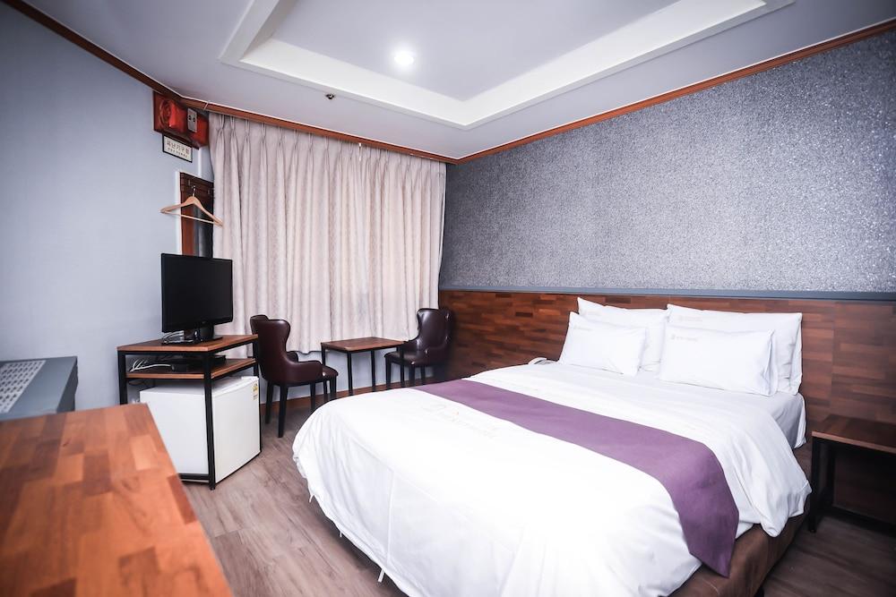 Noblesse Tourist Hotel Сеул Экстерьер фото
